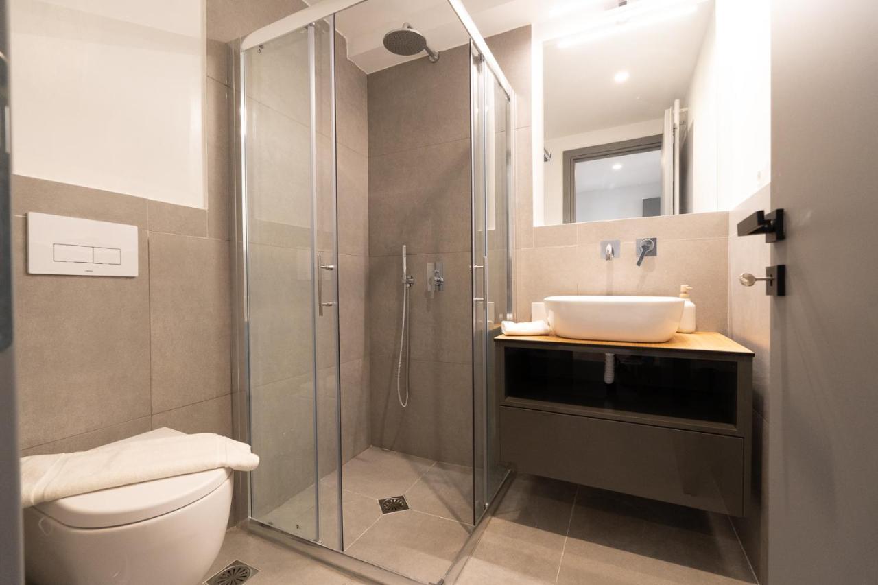 Liv - Luminous & Spacious In Pagrati Athens Exterior photo